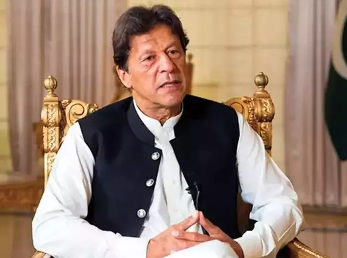 पाकिस्तान में गिरी इमरान खान की सरकार, शाहबाज होंगे नए प्रधानमंत्री