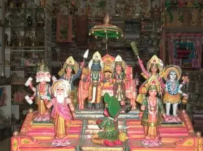 काशी में लकड़ी पर उकेरी राम दरबार की मांग बढी, राम की नगरी अयोध्या के साथ अन्य जगहों से भी मिल रहे हैं आर्डर