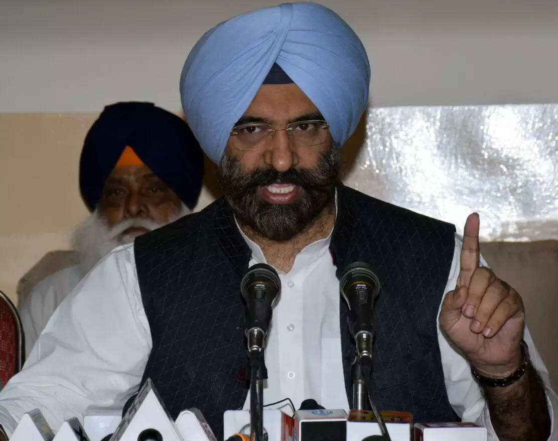 BJP नेता मनजिंदर सिंह सिरसा का बड़ा दावा - जल्द ही पंजाब में AAP के कई विधायक BJP में होंगे शामिल