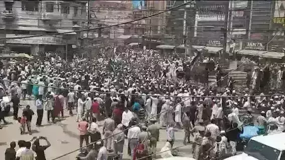 यूपी में हो रहे विरोध प्रदर्शन के बीच उत्तरप्रदेश के मुख्यमंत्री योगी आदित्यनाथ ने दिया आदेश,कहा - कानून के साथ ख‍िलवाड़ करने वालों से सख्ती से निपटा  जाएगा