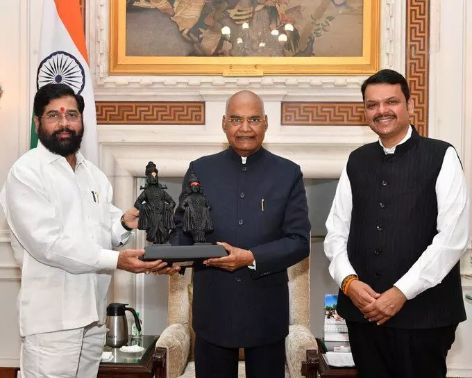 सीएम शिंदे और फडणवीस ने राष्ट्रपति रामनाथ कोविंद, केंद्रीय मंत्री अमित शाह और भाजपा अध्यक्ष जेपी नड्डा से की मुलाकात, मंत्रिमंडल के विस्तार पर चर्चा की संभावनाएं