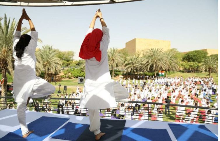 सऊदी अरब भी हुआ भारत के योग का मुरीद, सभी यूनिवर्सिटी में चलेंगी योग की कक्षाएं