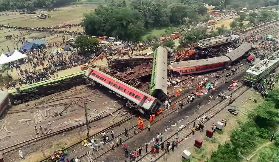 बालासोर ट्रेन हादसा: 270 पूर्व नौकरशाहों, जजों और सेना के पूर्व अधिकारियों ने PM मोदी को लिखी चिट्ठी, जताई षड्यंत्र की आशंका